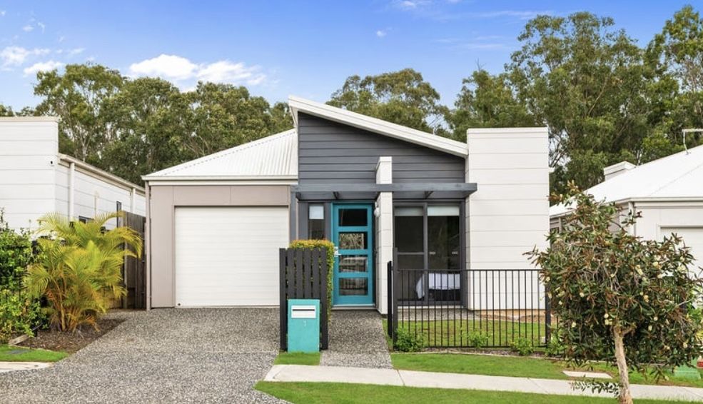 3 bedrooms House in 1 Prantl Court BELLBIRD PARK QLD, 4300