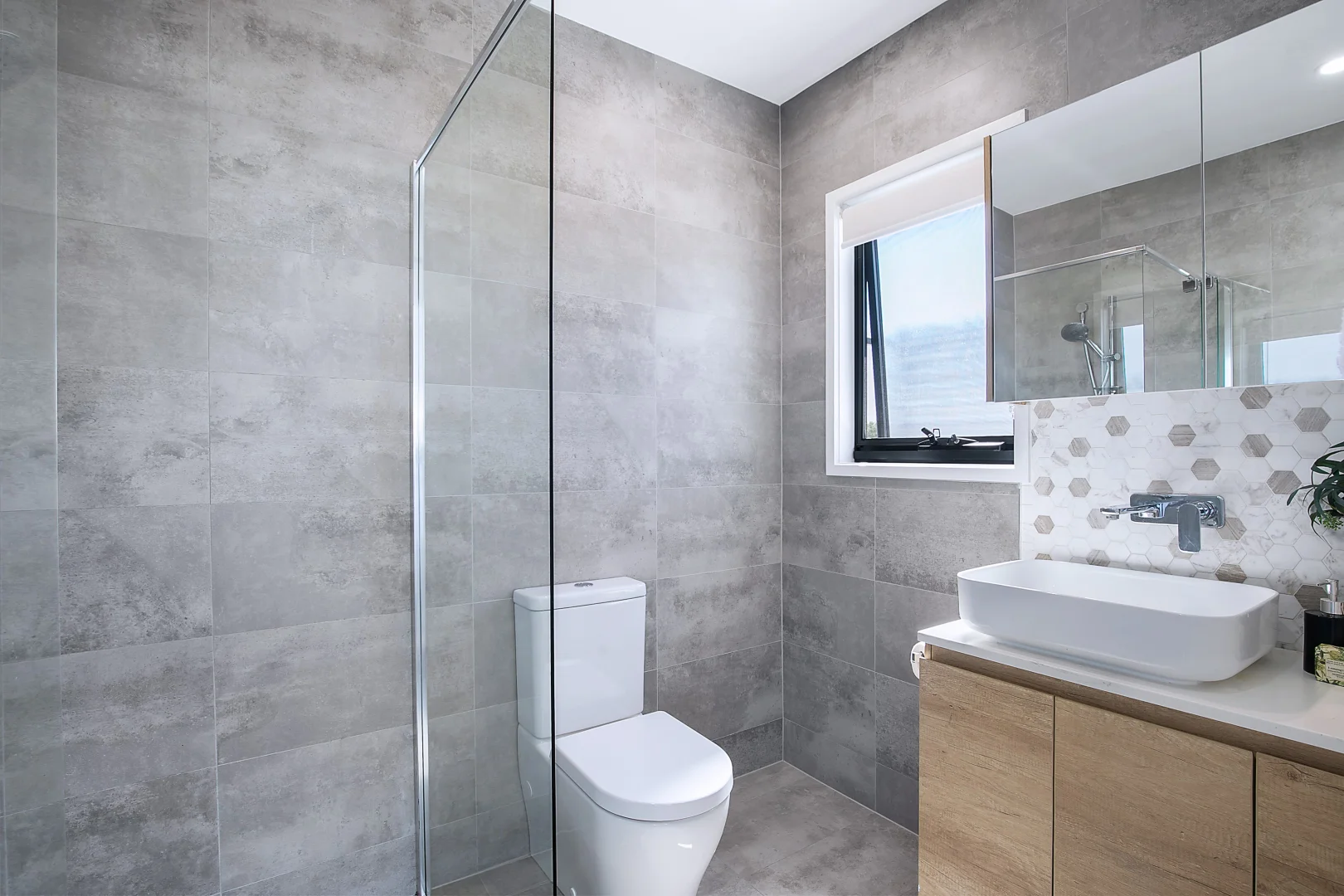 Additional image 12 of 4/63 Pembroke St, Carina QLD 4152