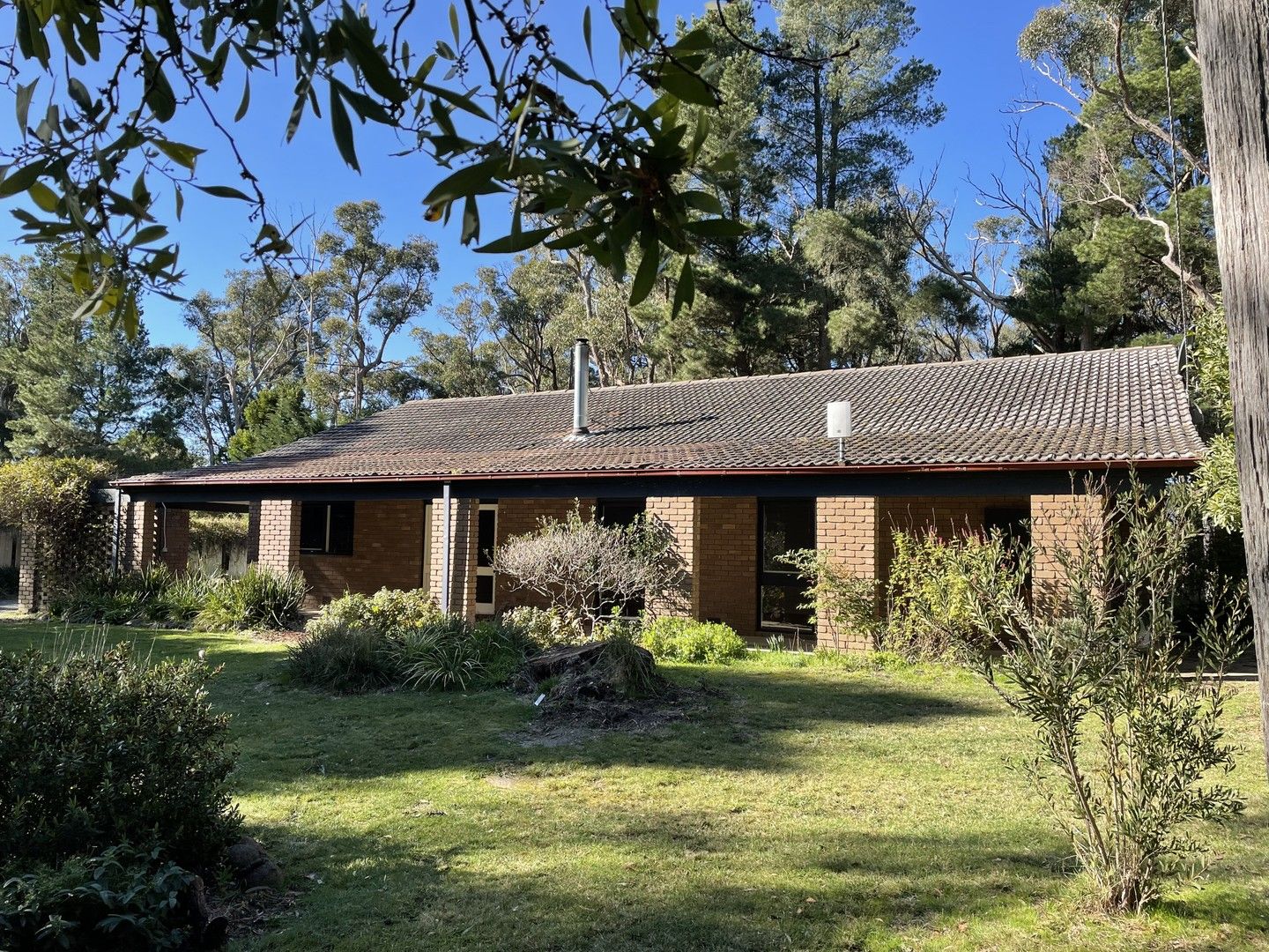 52 Donalds Road, Woodend VIC 3442 House For Rent 550 Domain