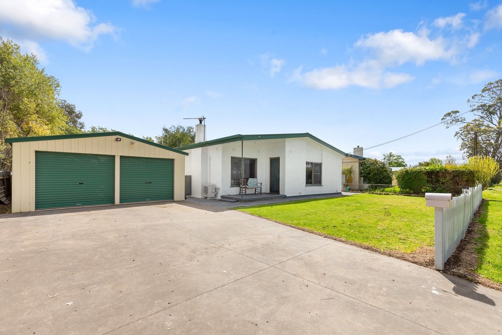 12 Gordon Street, Penola SA 5277, Image 0