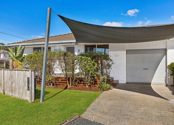 2/1 Papala Avenue, Bateau Bay NSW 2261