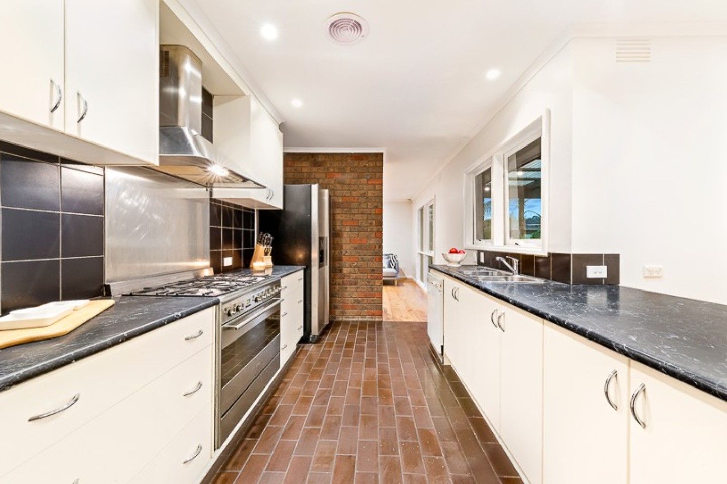 43 Glenmore St, Macleod VIC 3085 House For Rent Domain