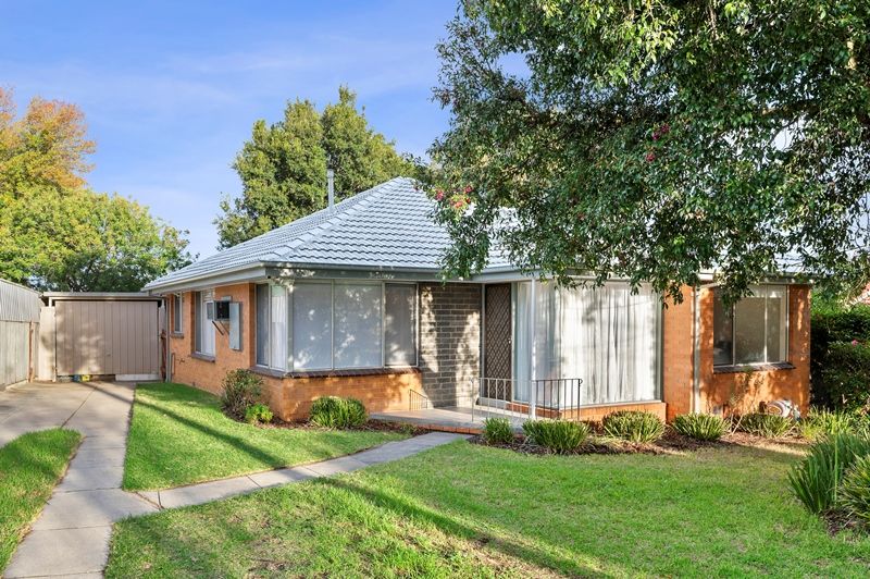 41 Orana Drive, Watsonia VIC 3087 House For Rent 520 Domain