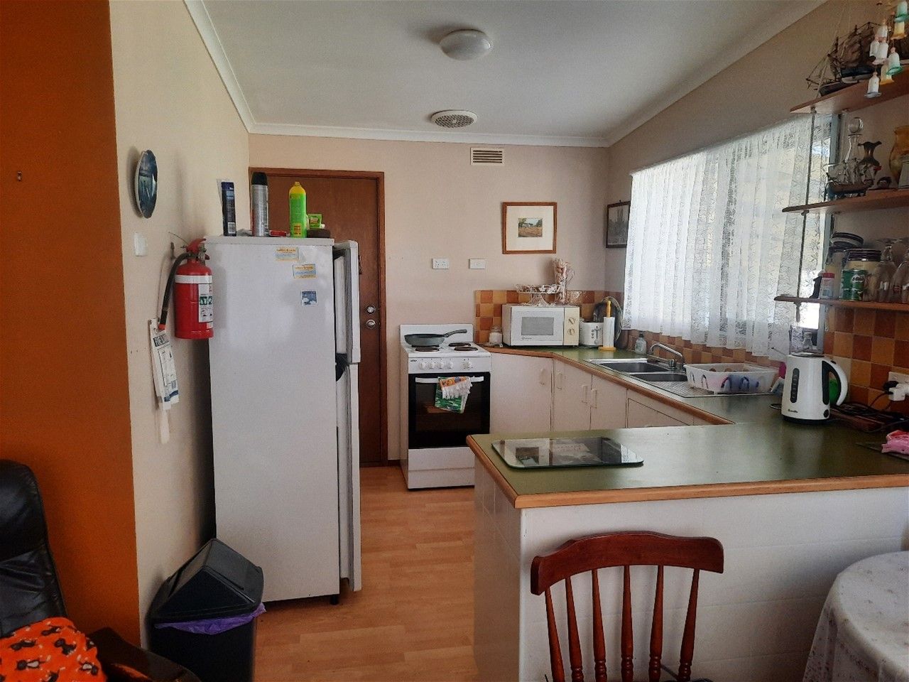 3 Sea Breeze Avenue, Golden Beach VIC 3851, Image 2