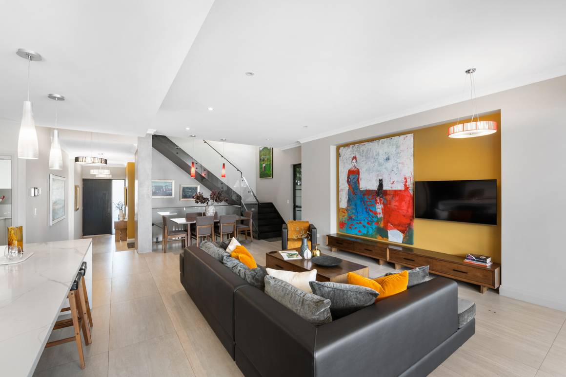 81A Stuart Street Bulimba 4171 - Image 3