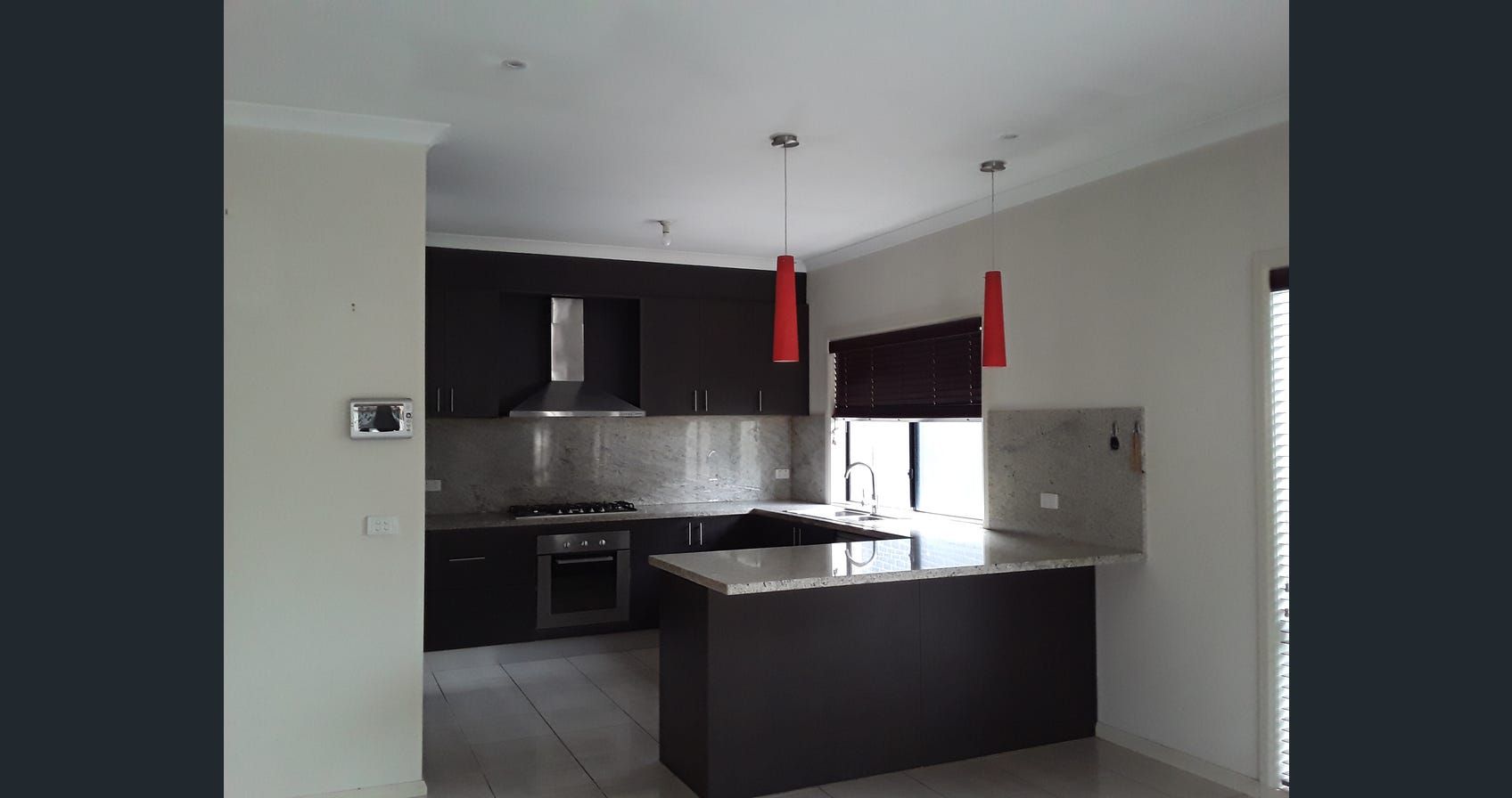 4 bedrooms House in 33 Rutherglen Way CAROLINE SPRINGS VIC, 3023