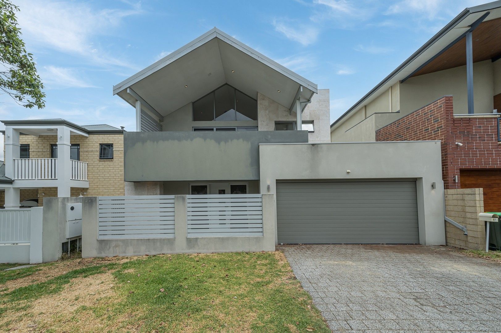 4 bedrooms House in 17 Carrington Street NORTH PERTH WA, 6006
