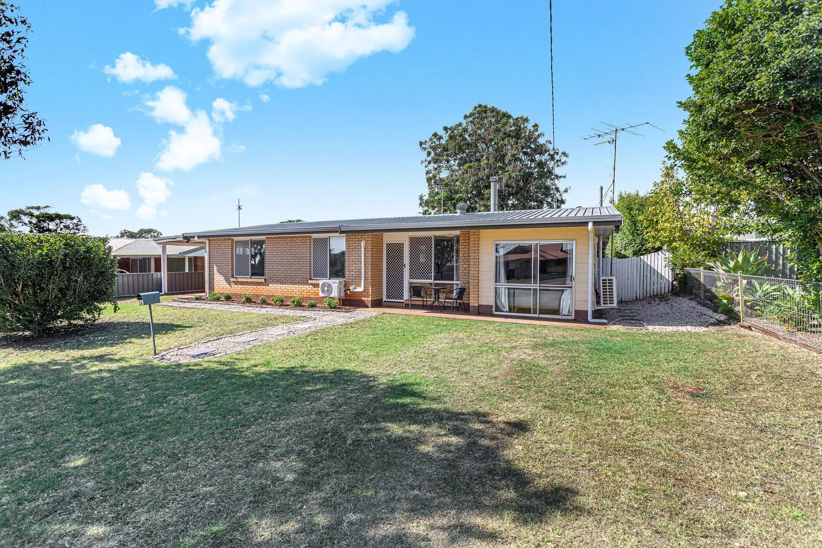 10 Florence Street, Harristown QLD 4350
