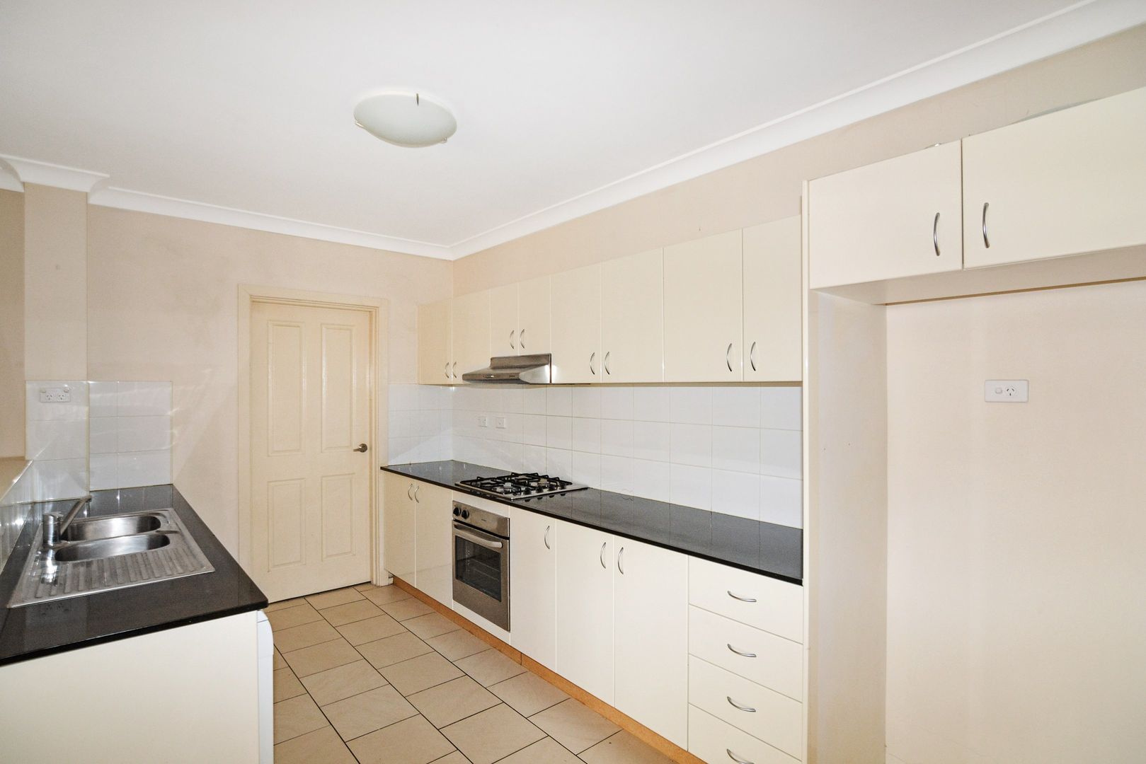 45/19-21 Central Coast Highway, West Gosford NSW 2250, Image 2