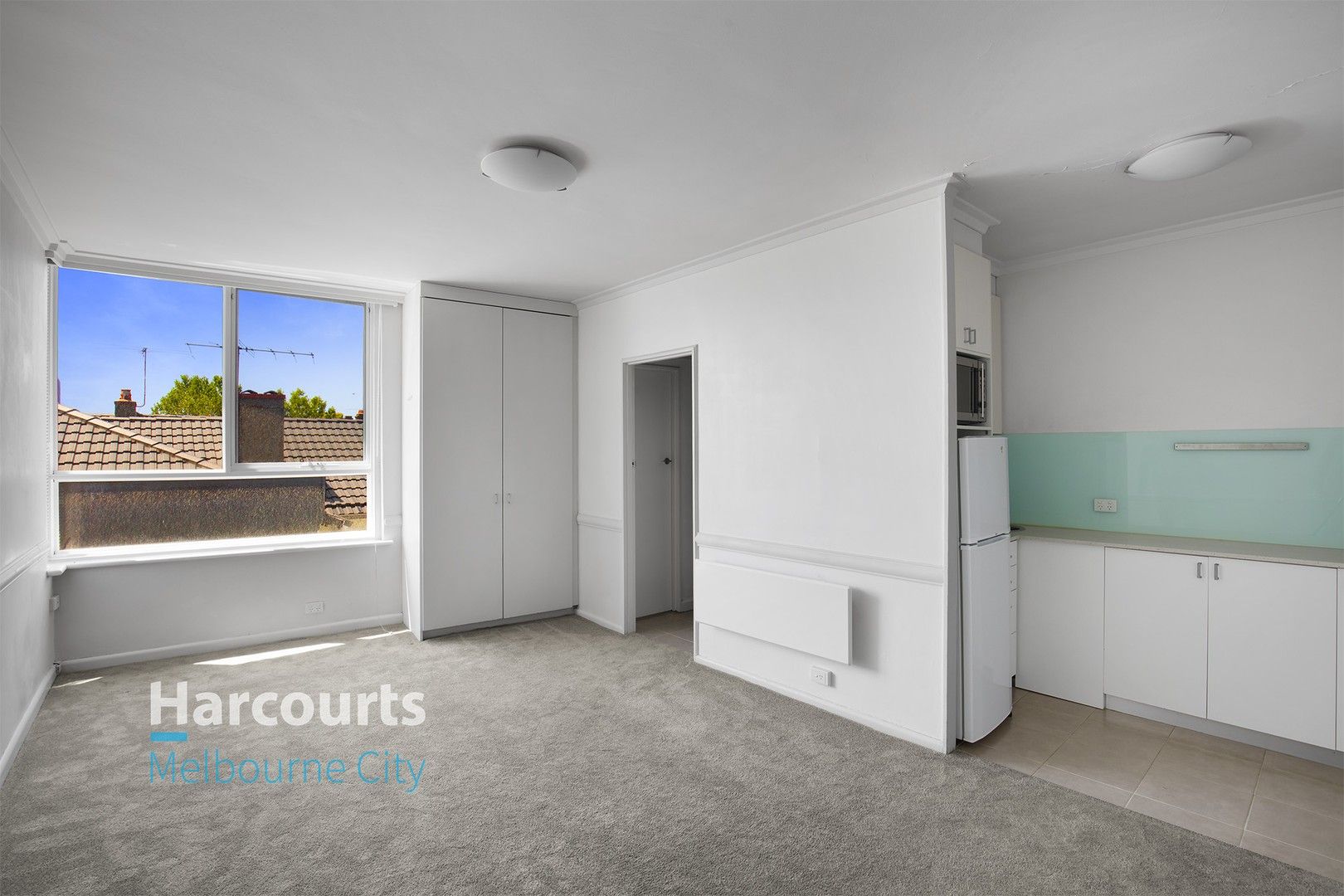 1 bedrooms Studio in 202/25 Hotham Street EAST MELBOURNE VIC, 3002
