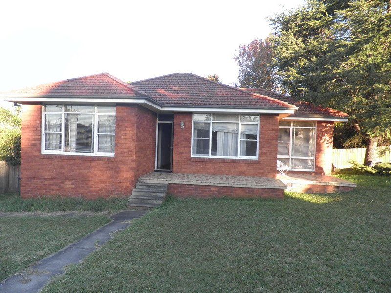 3 bedrooms House in 1 Albemarle Street DUNDAS NSW, 2117