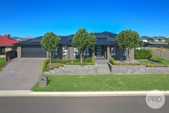 Picture of 22 Lambrusco Way, TAMWORTH NSW 2340