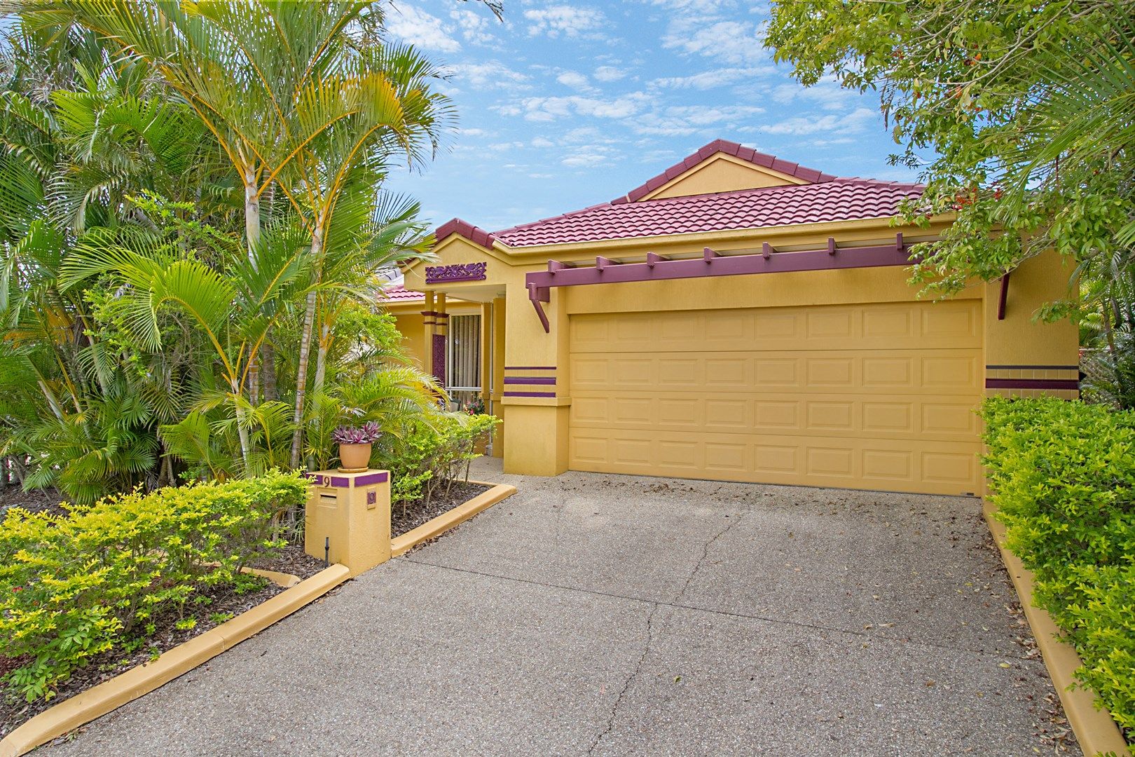 9 Greendale Place, Burleigh Waters QLD 4220, Image 1