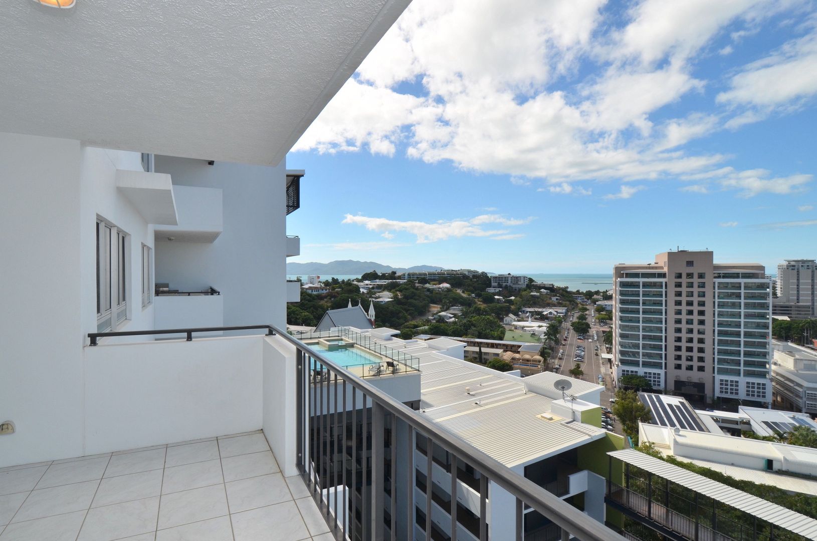72/1 Stanton Terrace, Townsville City QLD 4810, Image 2