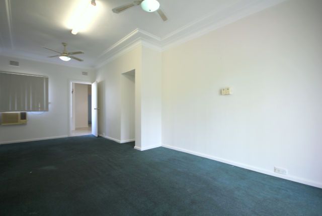 40 Strickland Street, Bass Hill NSW 2197, Image 2
