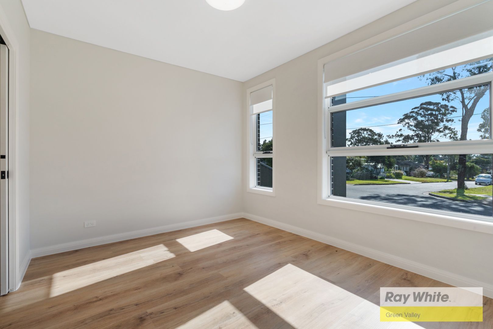 3/16 Kaluga Street, Busby NSW 2168, Image 2