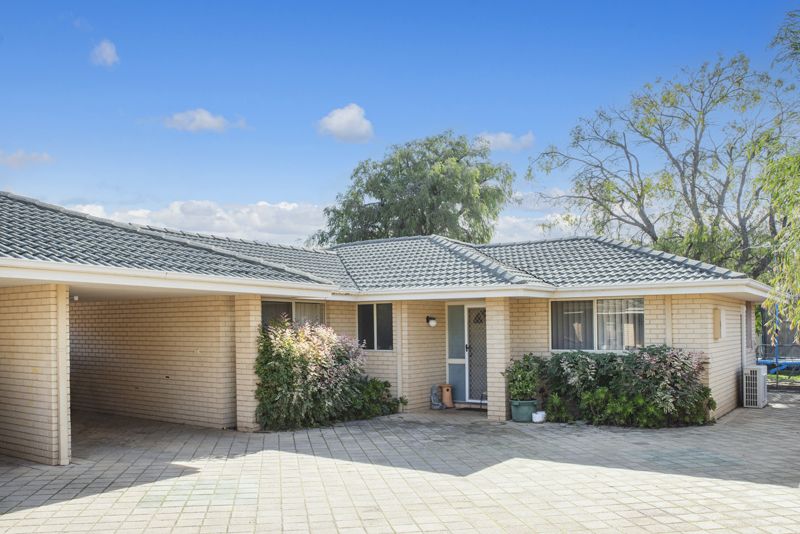 2/7 Coral Crescent, Broadwater WA 6280, Image 0