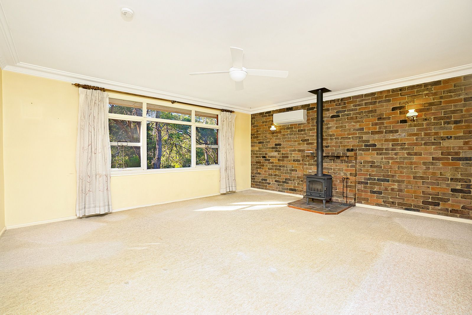 12 Tulong Avenue, Oatlands NSW 2117, Image 2