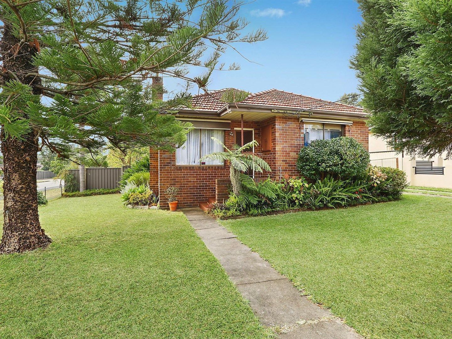 2 Brewer Crescent, South Wentworthville NSW 2145, Image 0