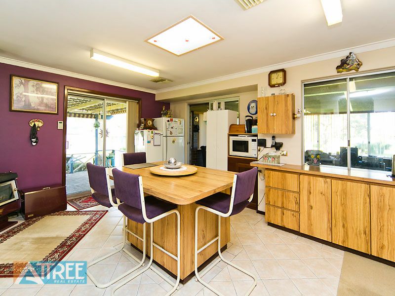 115 Terrier Place, SOUTHERN RIVER WA 6110, Image 2