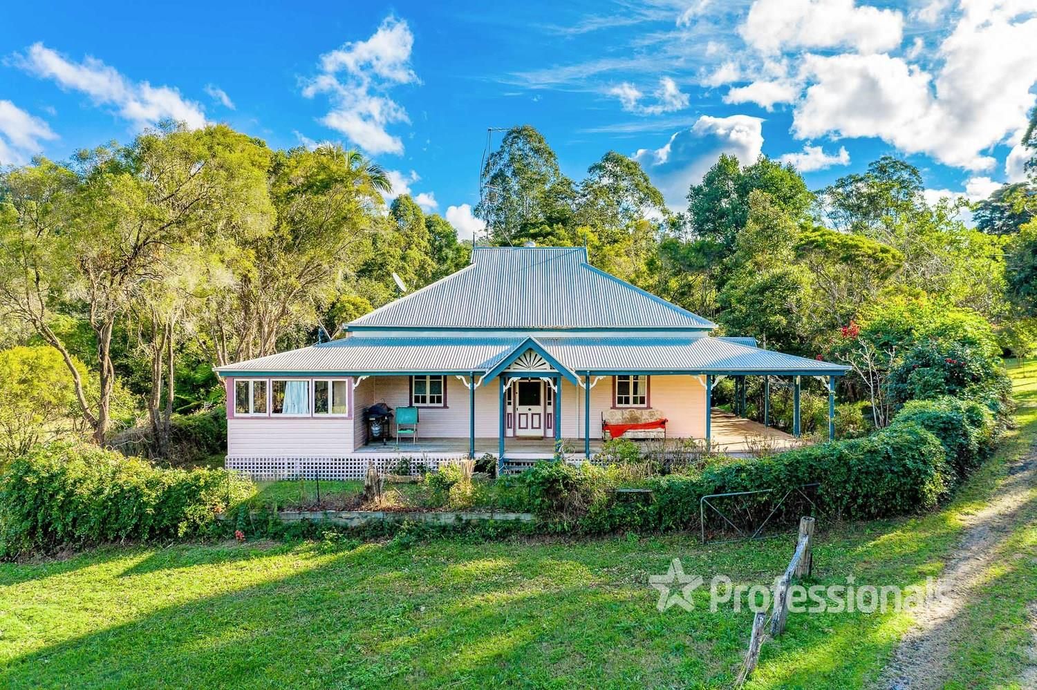 697 Pinchin Road, Goolmangar NSW 2480