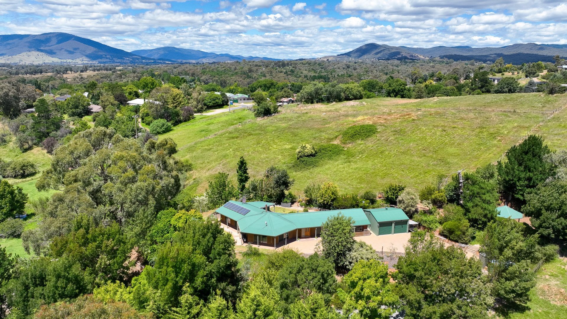 27 Thorsen Lane, Yackandandah VIC 3749, Image 0