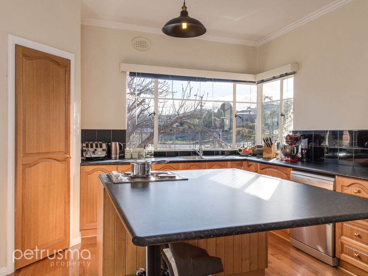 2 Brammall Street, Lindisfarne TAS 7015, Image 2