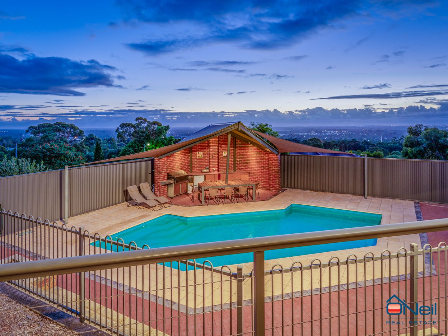 8 Beazley Rise, Mount Richon WA 6112, Image 2