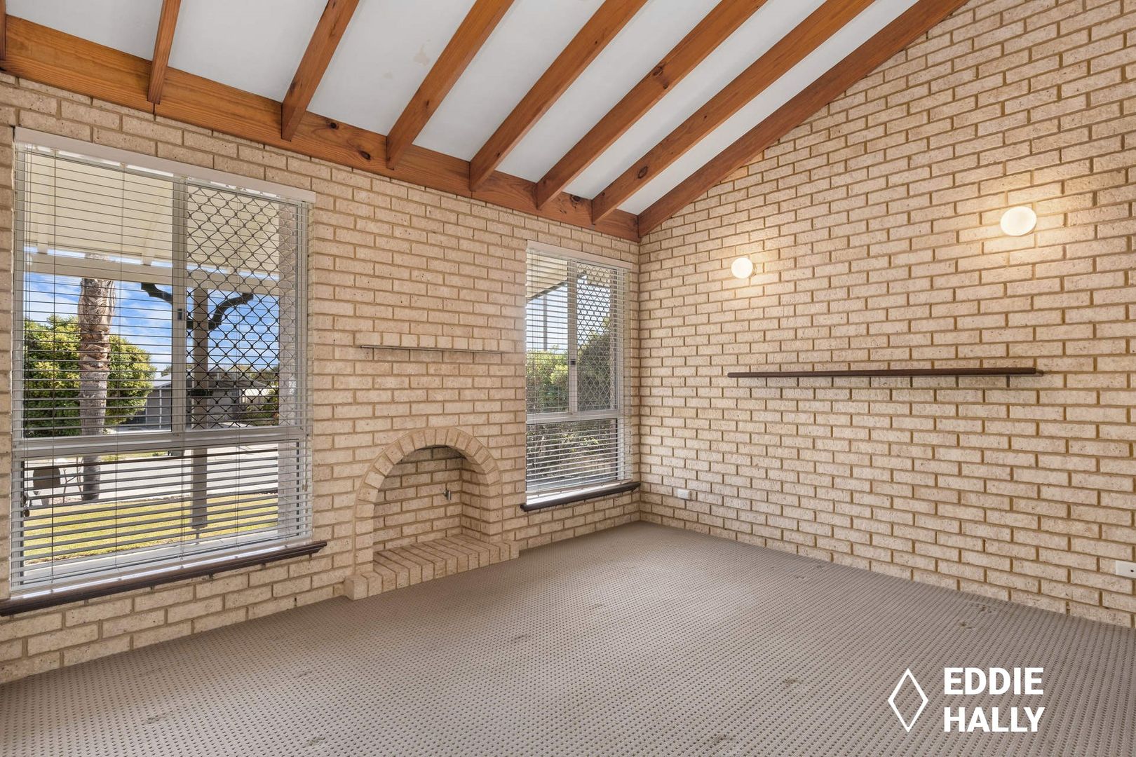 27 Torenia Way, Yangebup WA 6164, Image 2