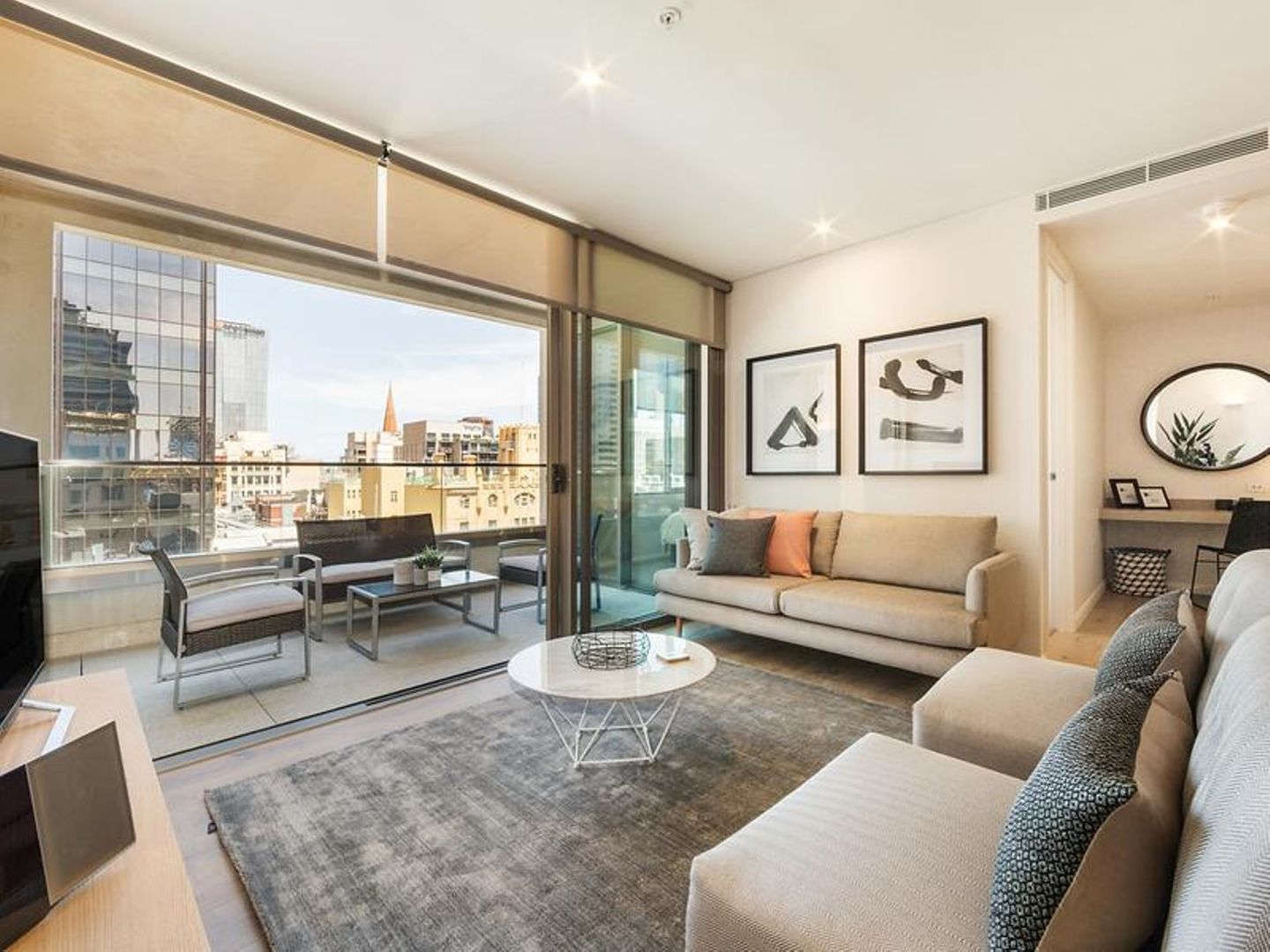 907/131 Russell Street, Melbourne VIC 3000, Image 2