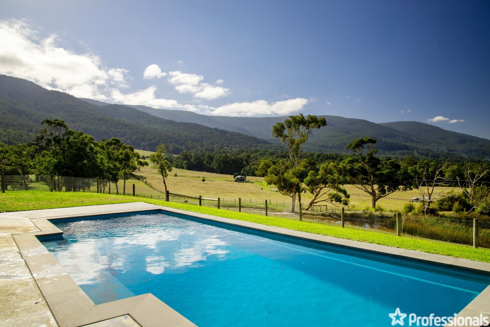 305 Station Road, Wesburn VIC 3799 House for Sale 2,200,000