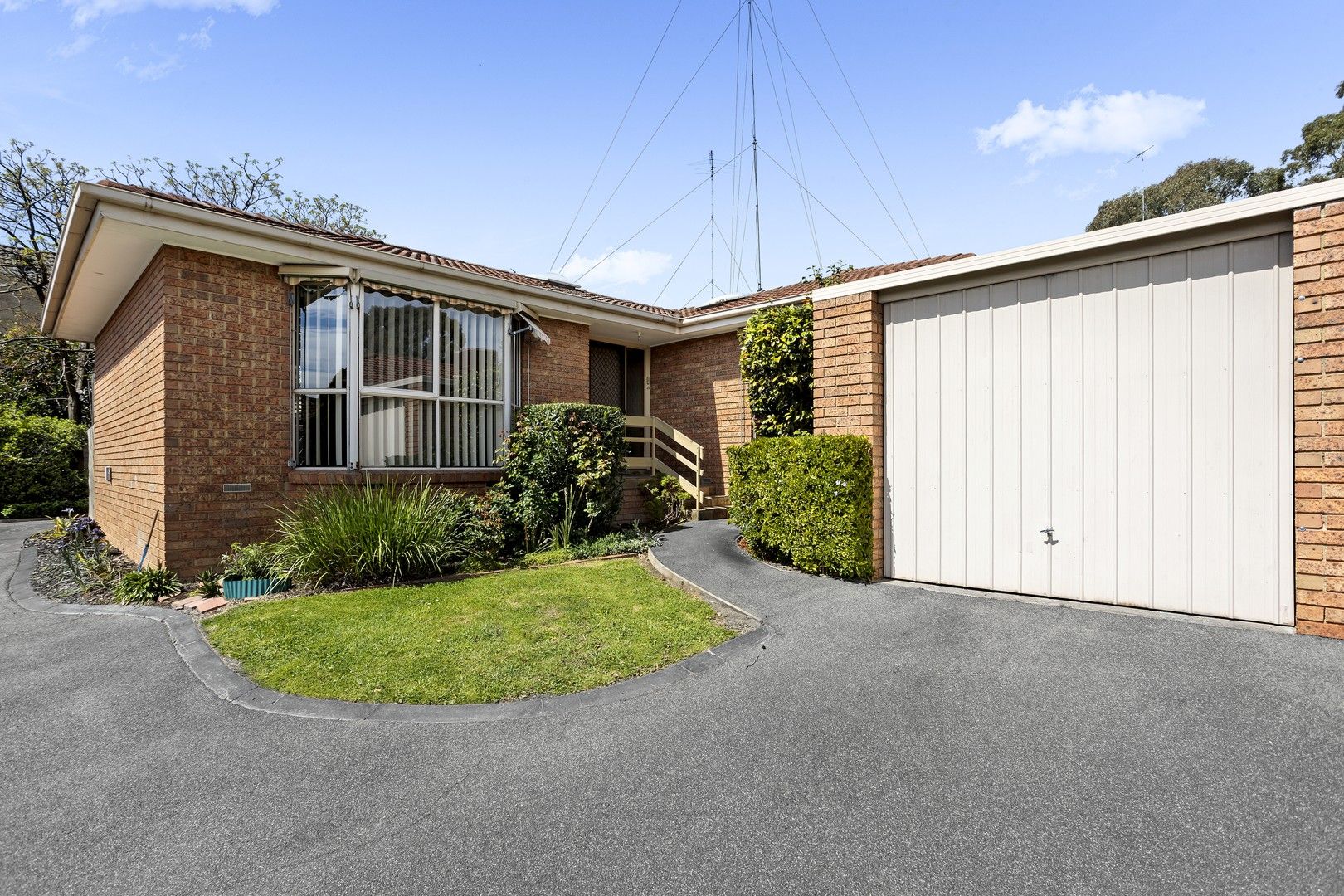 3 bedrooms Apartment / Unit / Flat in 18/131 Parker Street TEMPLESTOWE VIC, 3106
