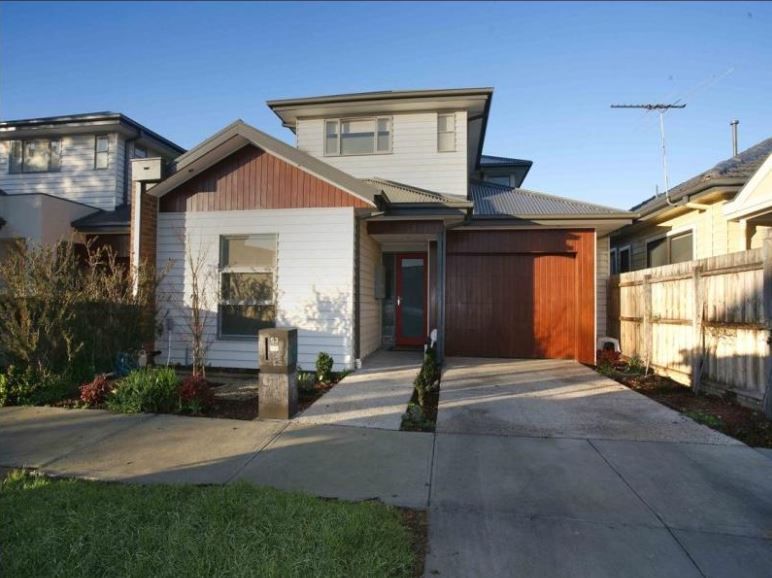 3 bedrooms Townhouse in 53 Monmouth Street NEWPORT VIC, 3015