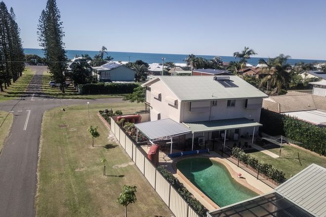 Picture of 38 Nielson Avenue, BURNETT HEADS QLD 4670