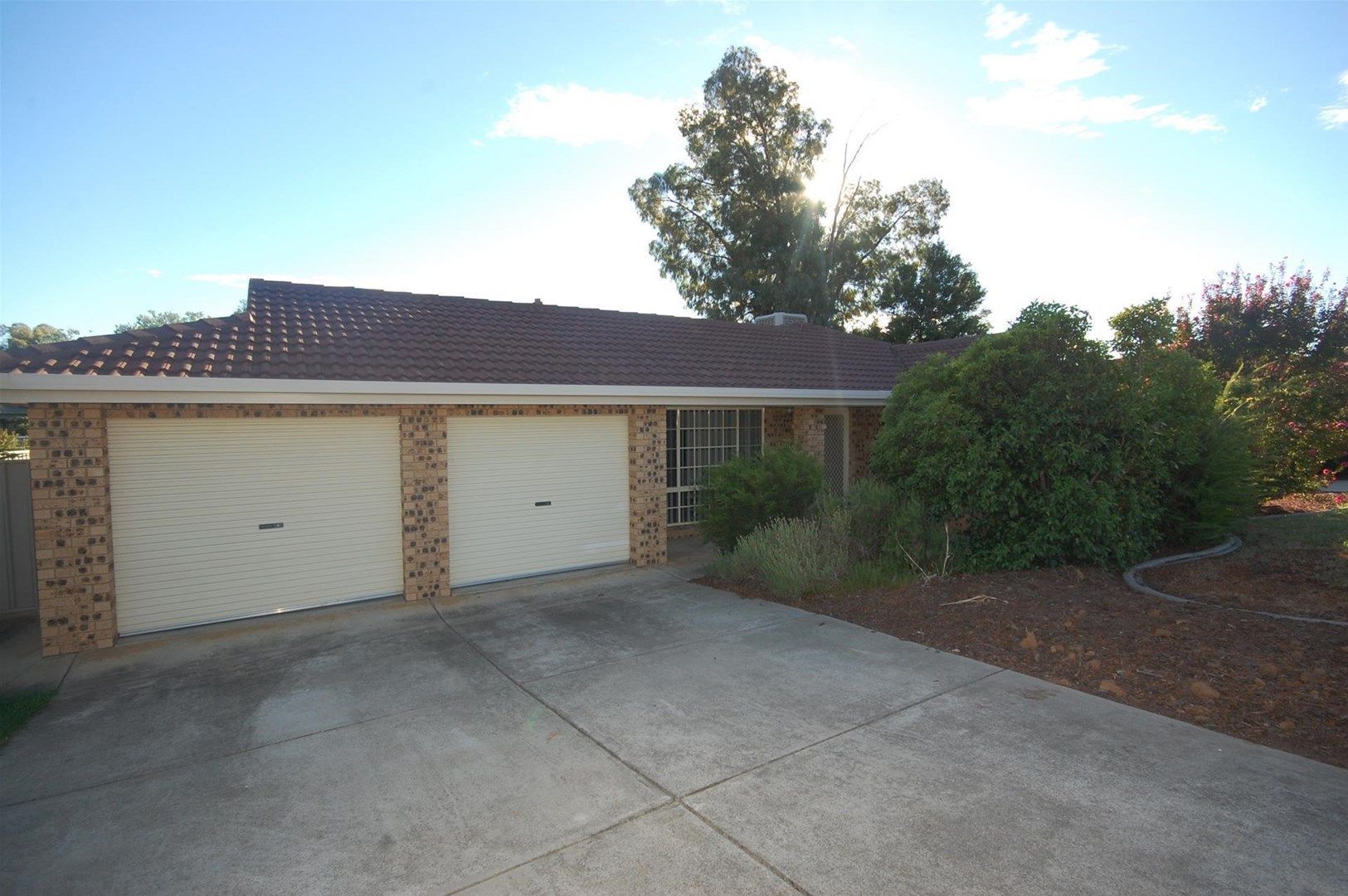 4 Juniper Place, Forest Hill NSW 2651, Image 0