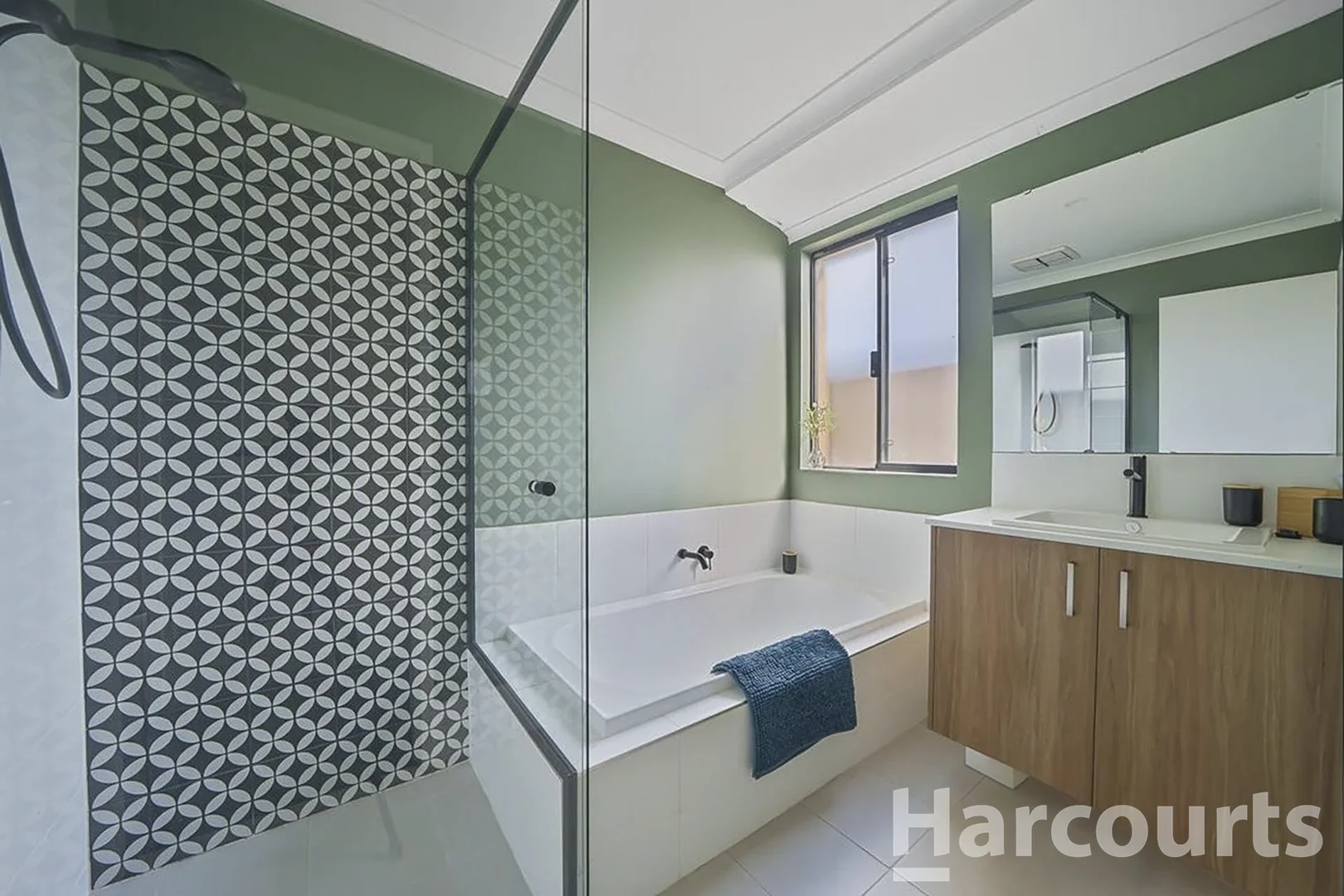 Additional image 14 of Room 2/17 Waardong Court, Halls Head WA 6210