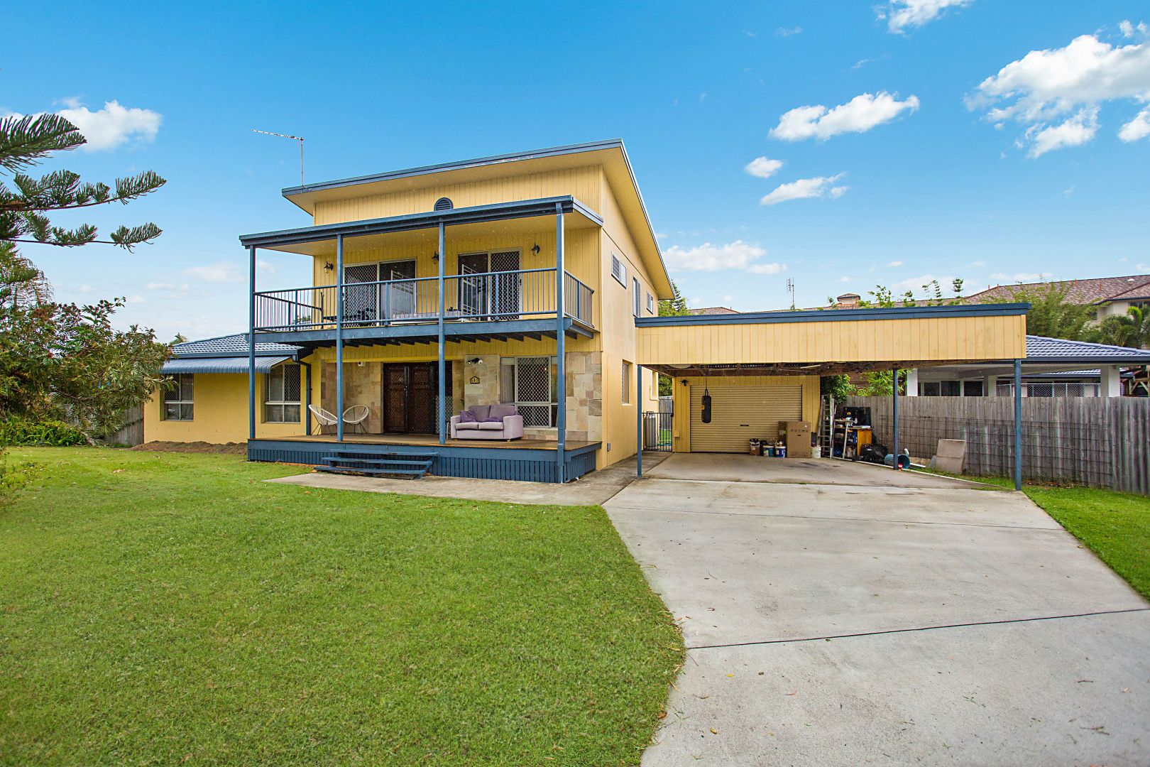 1 Dame Patti Avenue, Mermaid Waters QLD 4218, Image 2