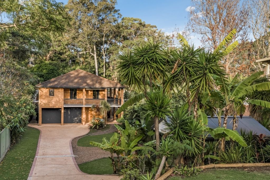 5 bedrooms House in 16 Haig Street BELMONT NSW, 2280