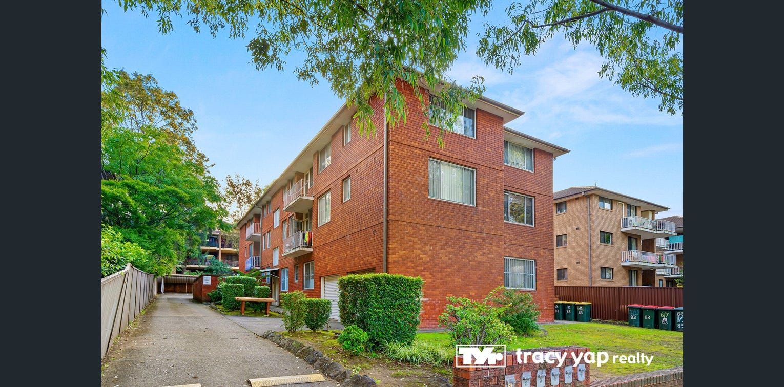 3 bedrooms Apartment / Unit / Flat in 3/83 Lane Street WENTWORTHVILLE NSW, 2145