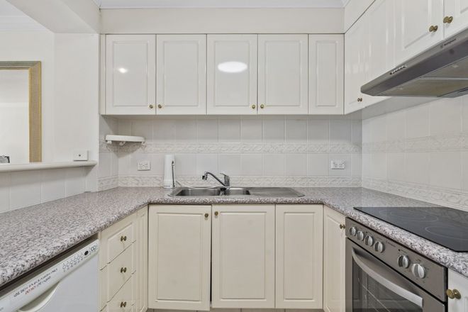 2206/24-26 Queensland Avenue Broadbeach 4218 - Image 4