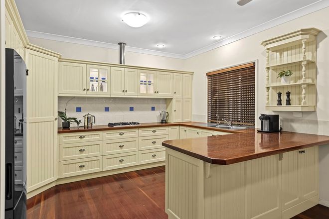 18 Allen Street Corinda 4075 - Image 3