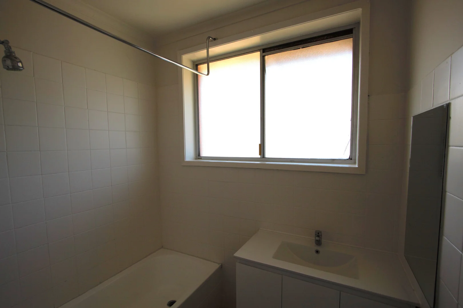 Additional image 10 of 4/160 Kangaroo Road, Hughesdale VIC 3166