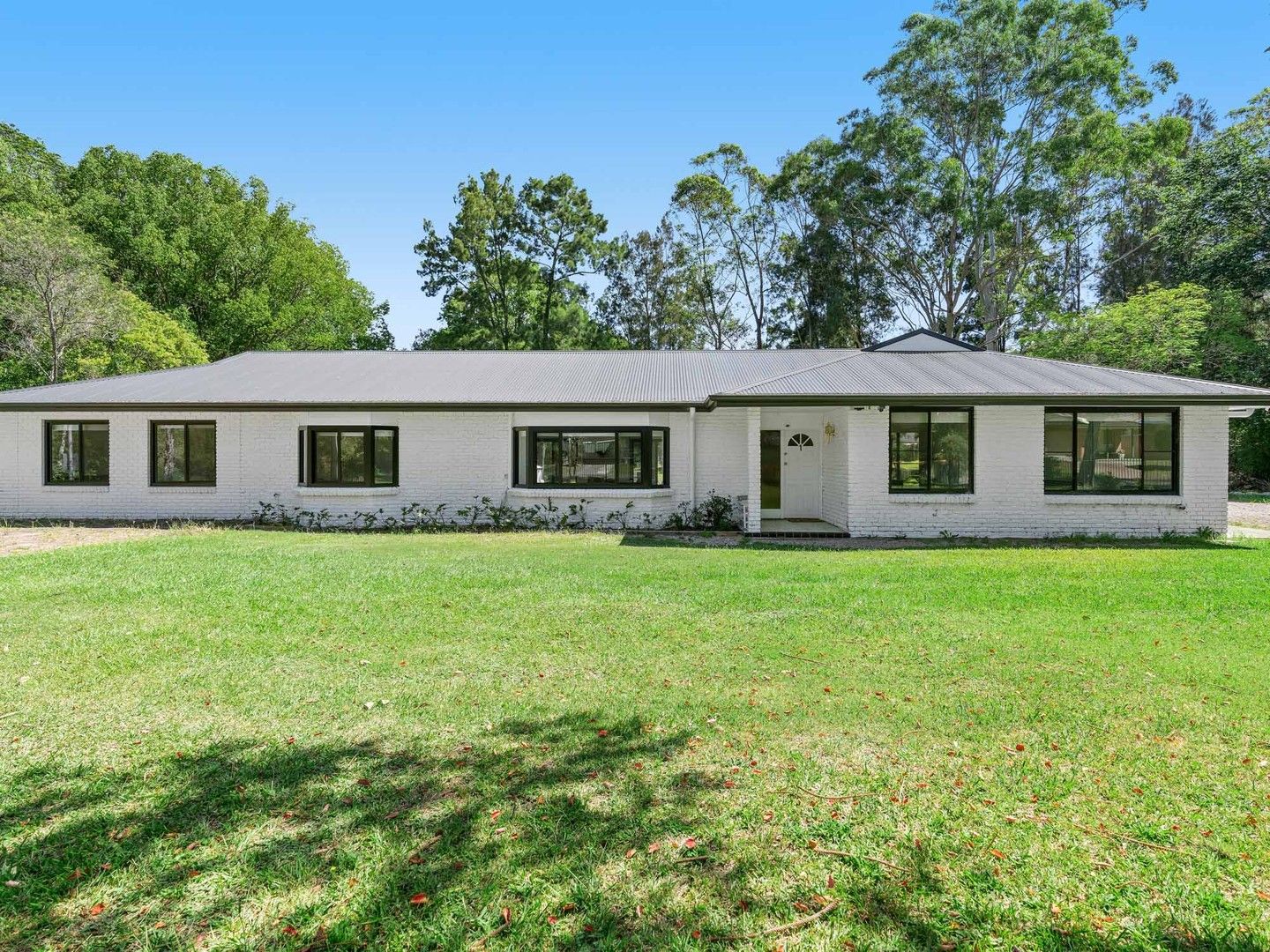 4 bedrooms House in 1 Boxwood Close OURIMBAH NSW, 2258