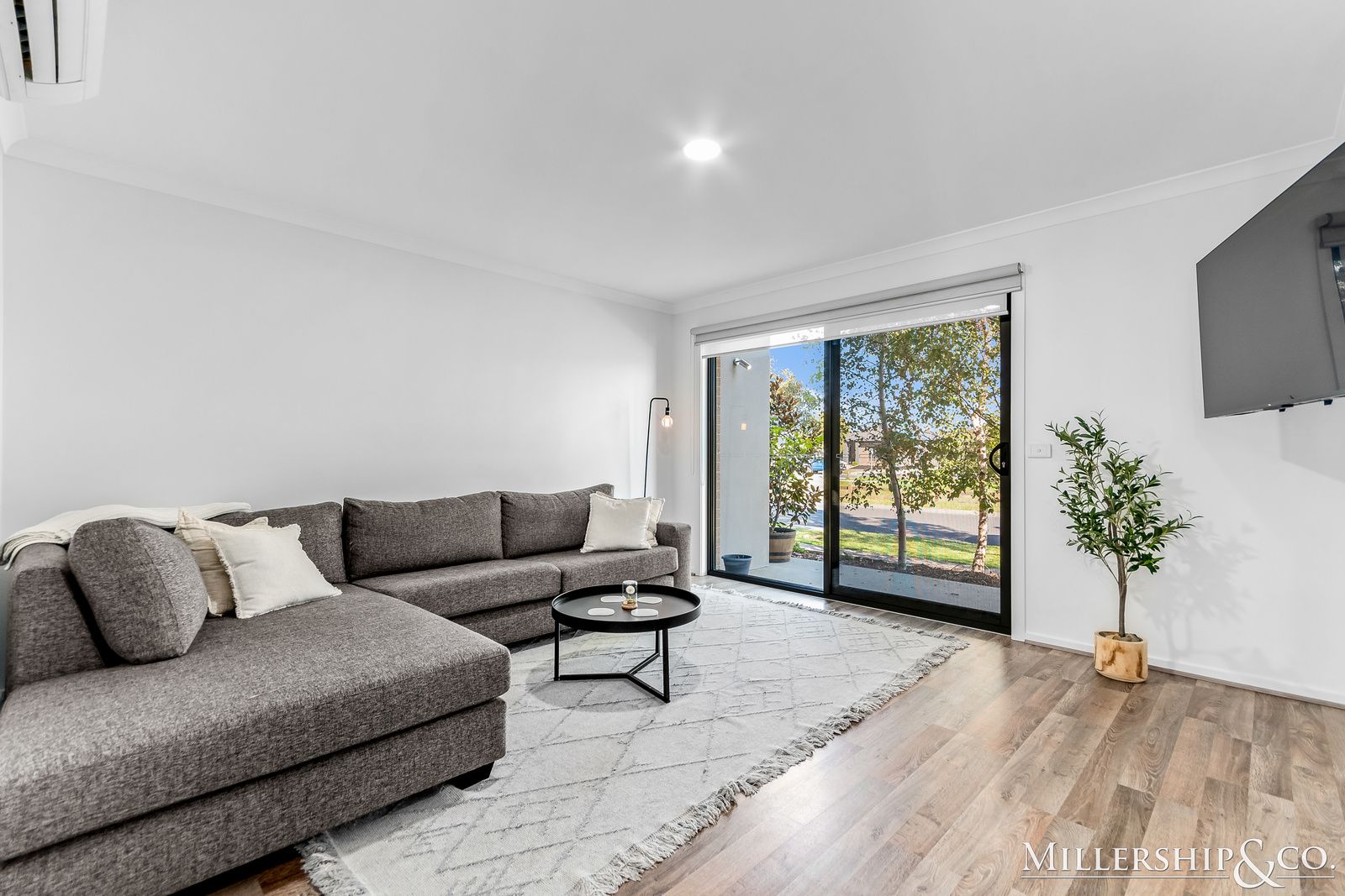 44 Valencia Boulevard, Doreen VIC 3754, Image 1