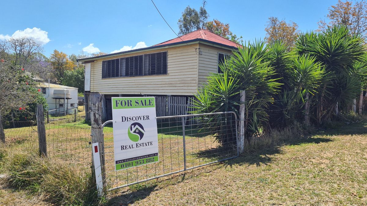 4 bedrooms House in 1 Joyce Street WALTERHALL QLD, 4714