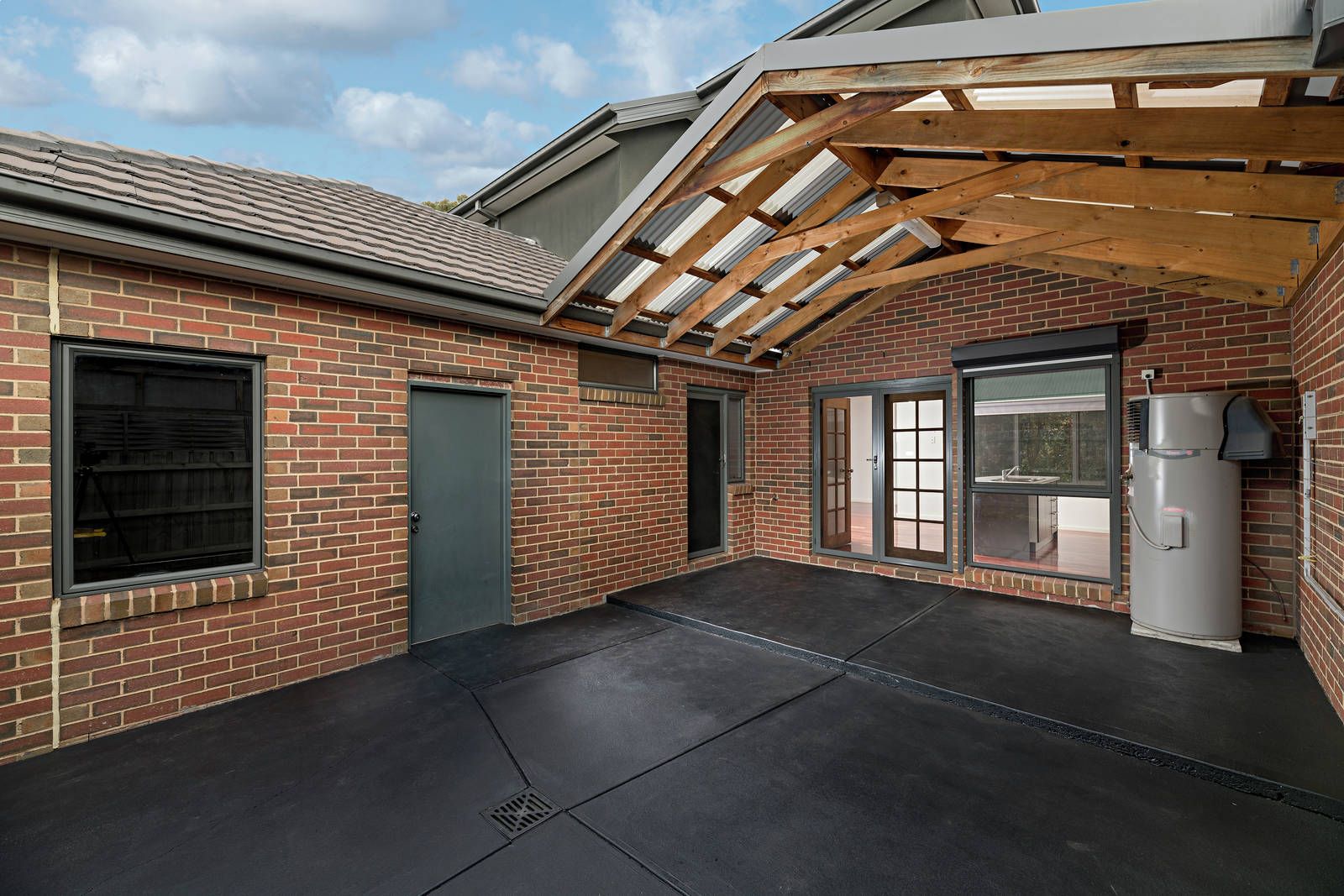 1/10 Bolingbroke Street, Pascoe Vale VIC 3044, Image 2