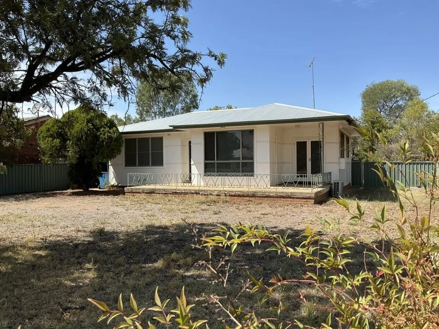 38 Macquarie, Baradine NSW 2396