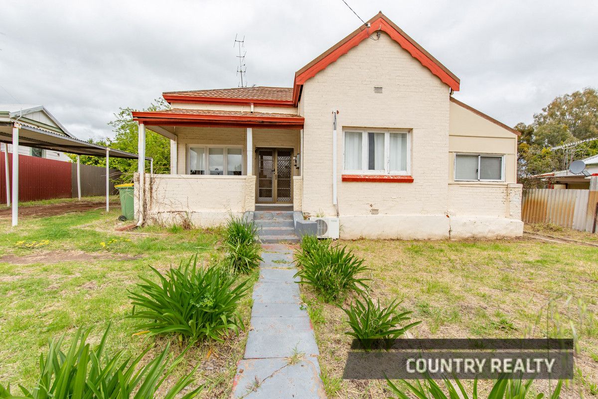 3 bedrooms House in 245 Duke Street W NORTHAM WA, 6401