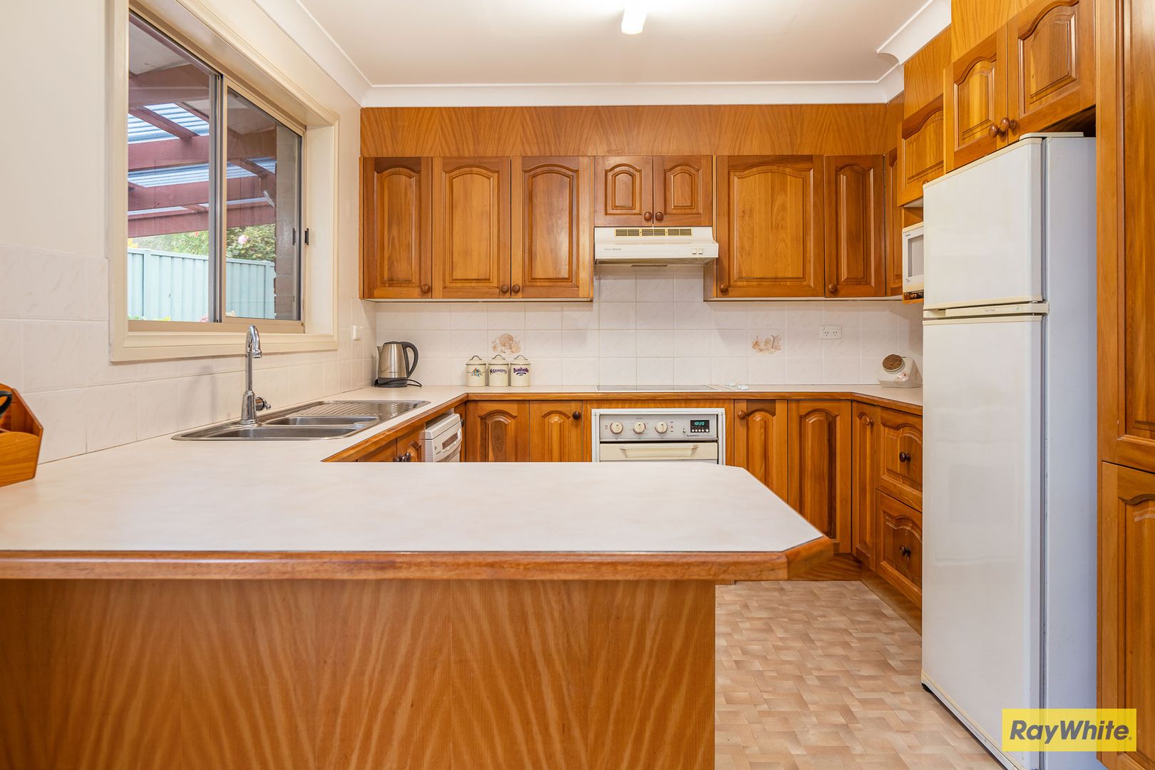 41 Melaleuca Crescent, Catalina NSW 2536, Image 2