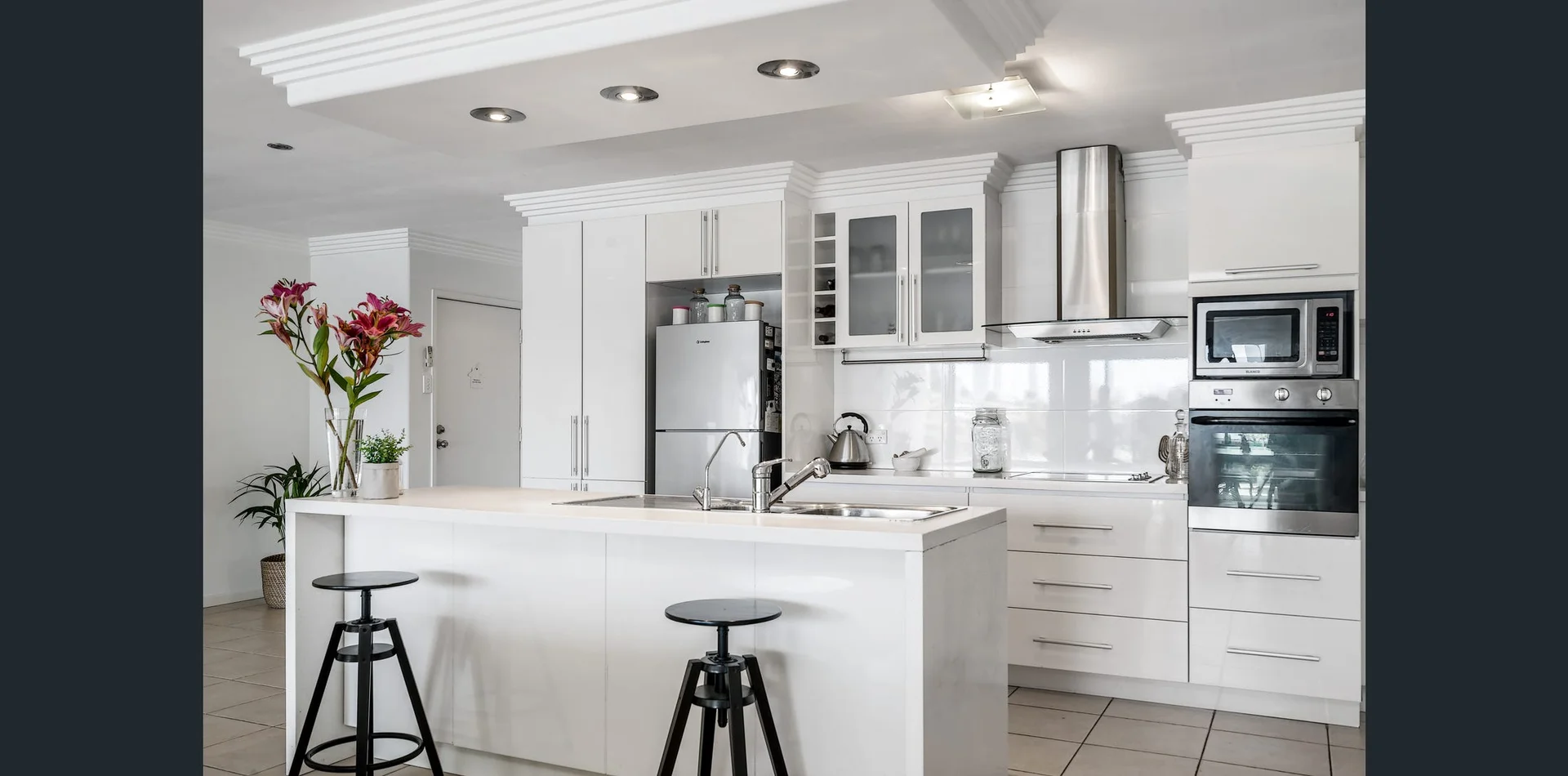 Additional image 3 of 1/29 Merrimac Boulevard, Broadbeach Waters QLD 4218